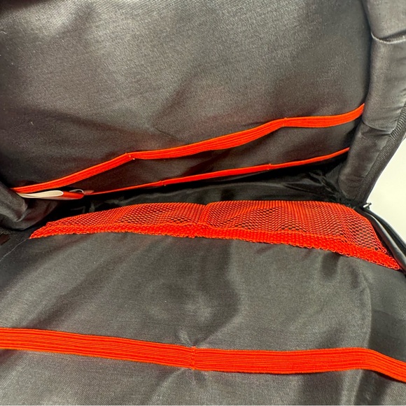 NWOT. Marvel kids Backpack Super Heroes Marvel apporx. 10”L x 12”H x 2”W. - Picture 12 of 16